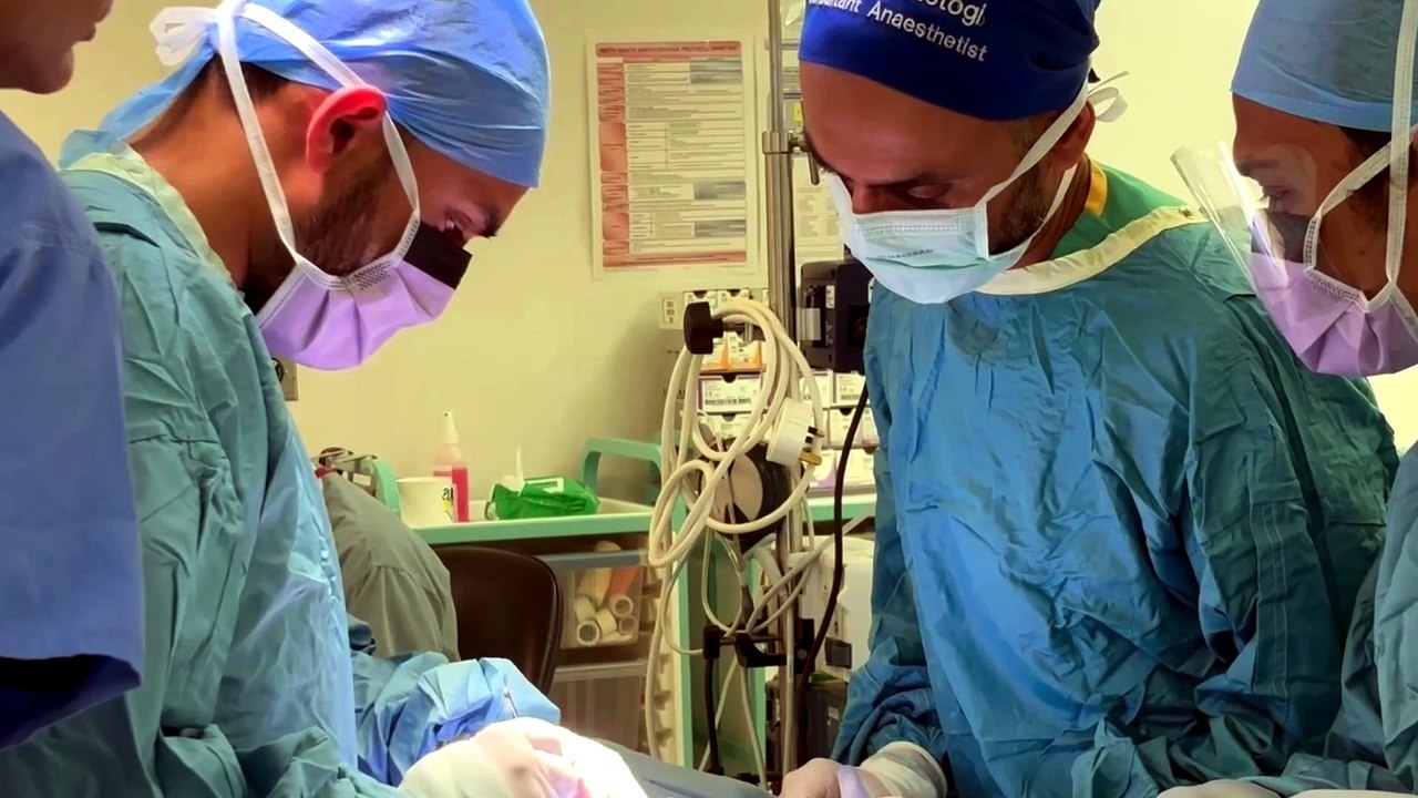 Teen Becomes First in UK to Receive Groundbreaking Pain Implant