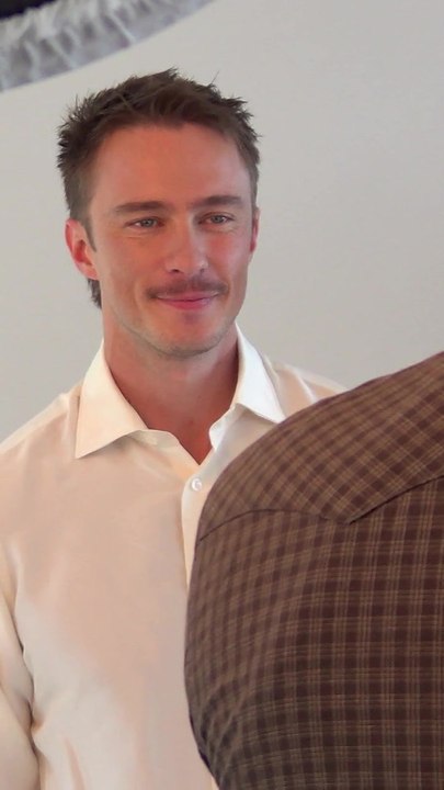 ‘Onslaught’ Star Drew Starkey Poses for Pictures at San Diego Comic-Con