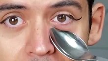 Je fais des trucs chelou sur mon visage