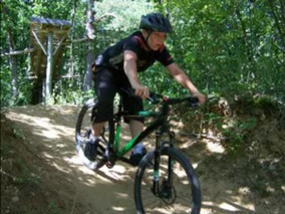 Champion spot dirt vtt