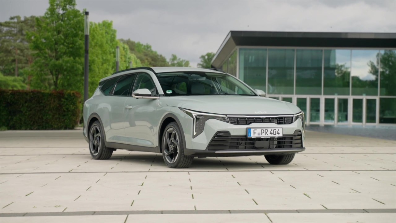 Kia K4 - Dynamisches Design, viel Platz für Insassen und Gepäck
