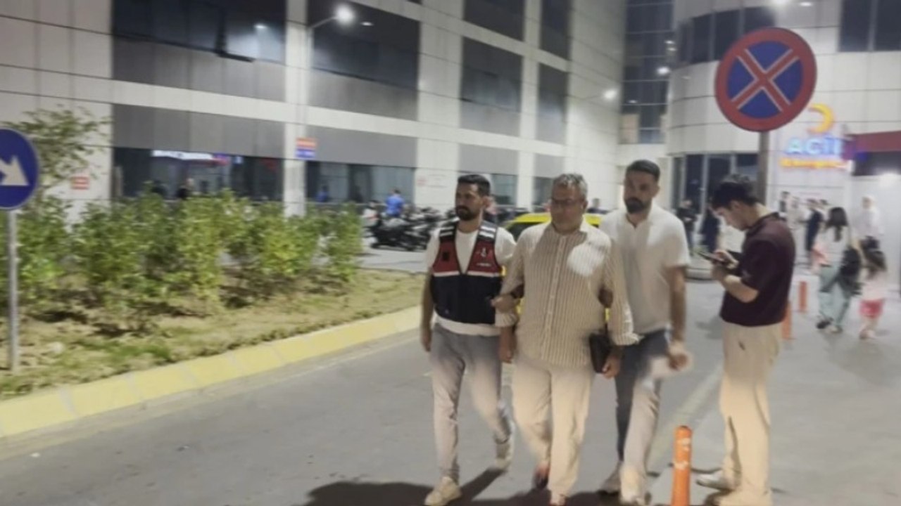 Gazeteci Cem Küçük gözaltına alındı