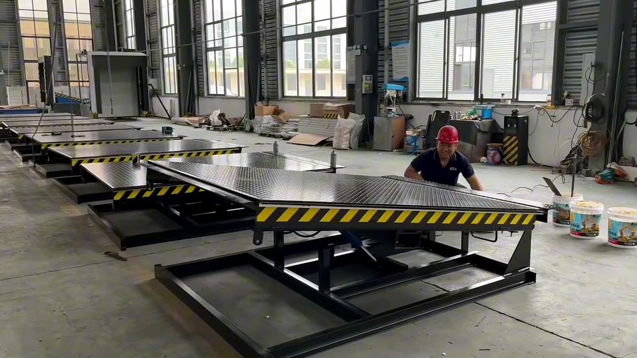 Can the dock lifting platform work with a high-speed door?