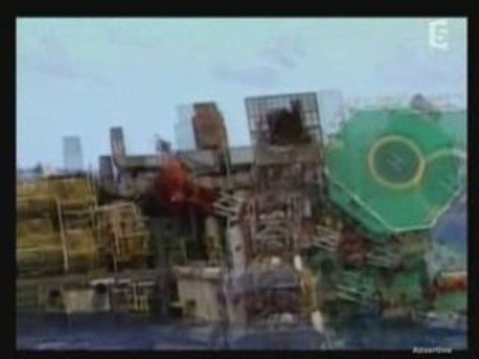 Video 4 4 PLATEFORMES PETROLIERES TITANS DES MERS - platefor