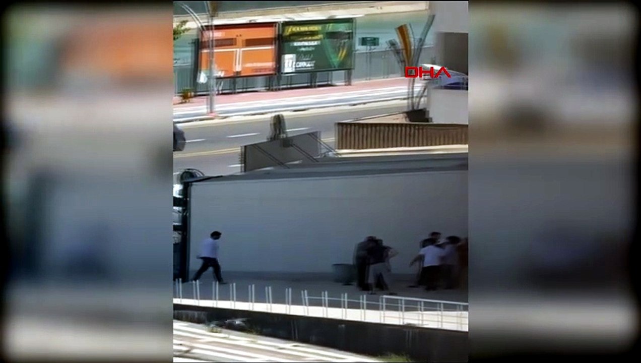 Miras Kavgası Kanlı Bitti! Kardeşler Birbirine Girdi: 3 Kardeş Yaralandı
