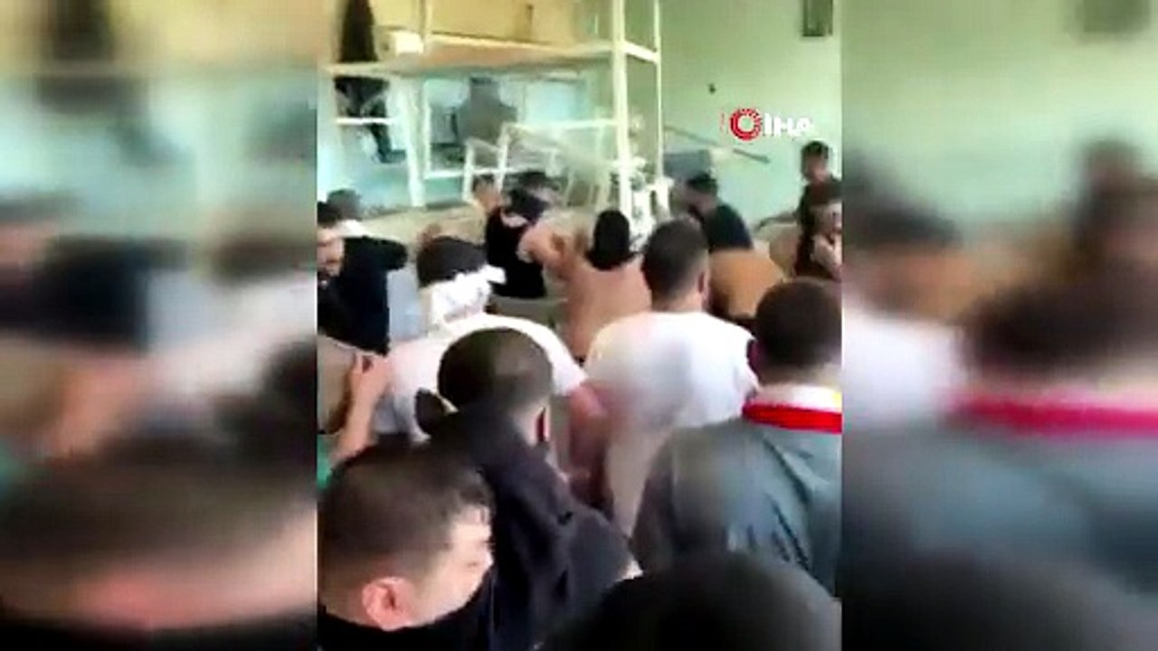 Komşuda Türk mahkumlar isyan çıkardı; cezaevi savaş alanına döndü