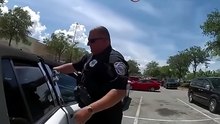 Dog Left to Die in Hot Car Gets Saved by Officers😱🙏