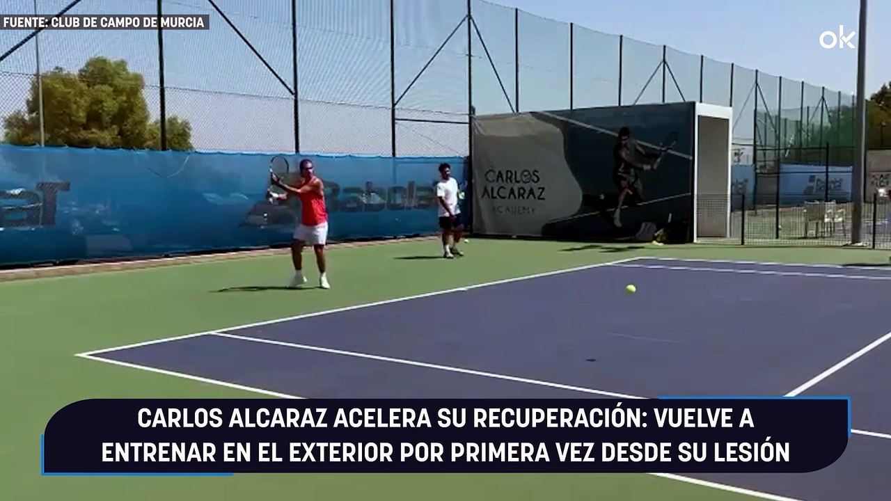 Carlos Alcaraz acelera su recuperación: vuelve a entrenar en el exterior por primera vez desde su lesión
