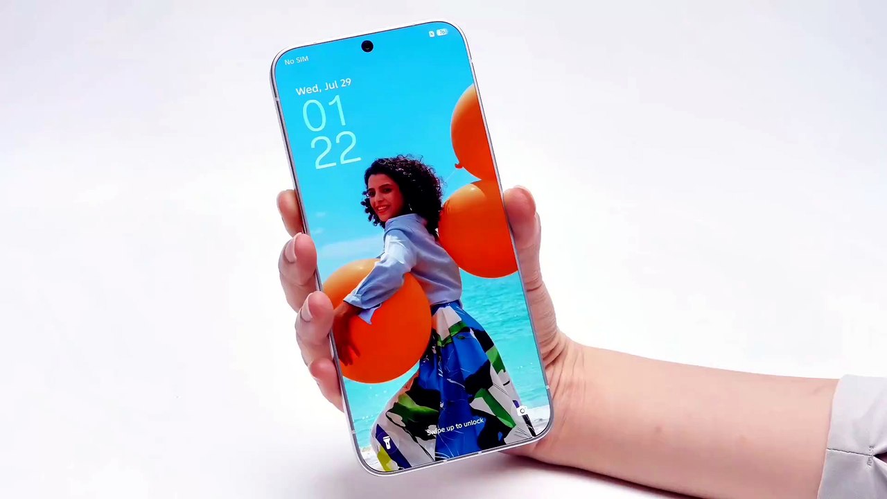 TECNO creó el verdadero celular sin marcos