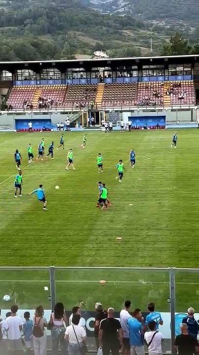 Nuova stagione, stesso McTominay: lo scozzese sblocca la partitella amichevole - VIDEO
