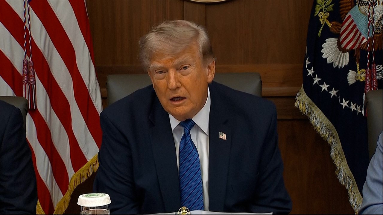 Trump asegura que su país "será invadido" como Ceuta si no está en el poder: "España no sabe qué hacer"