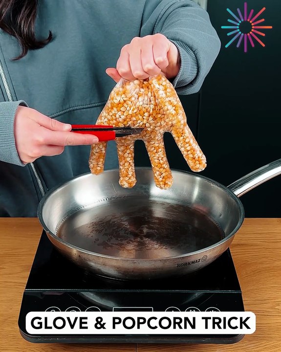 You’ll never pop corn the same way again 🍿🧤