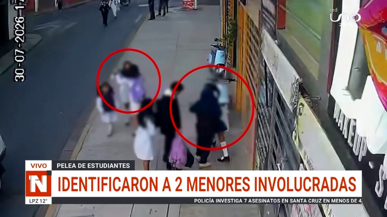 PELEA DE ESTUDIANTES 2 CBBA
