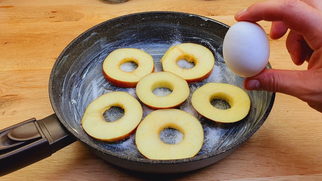 Apfelkuchen aus der Pfanne, nur mit 1 Ei! Das berühmte Youtube Rezept