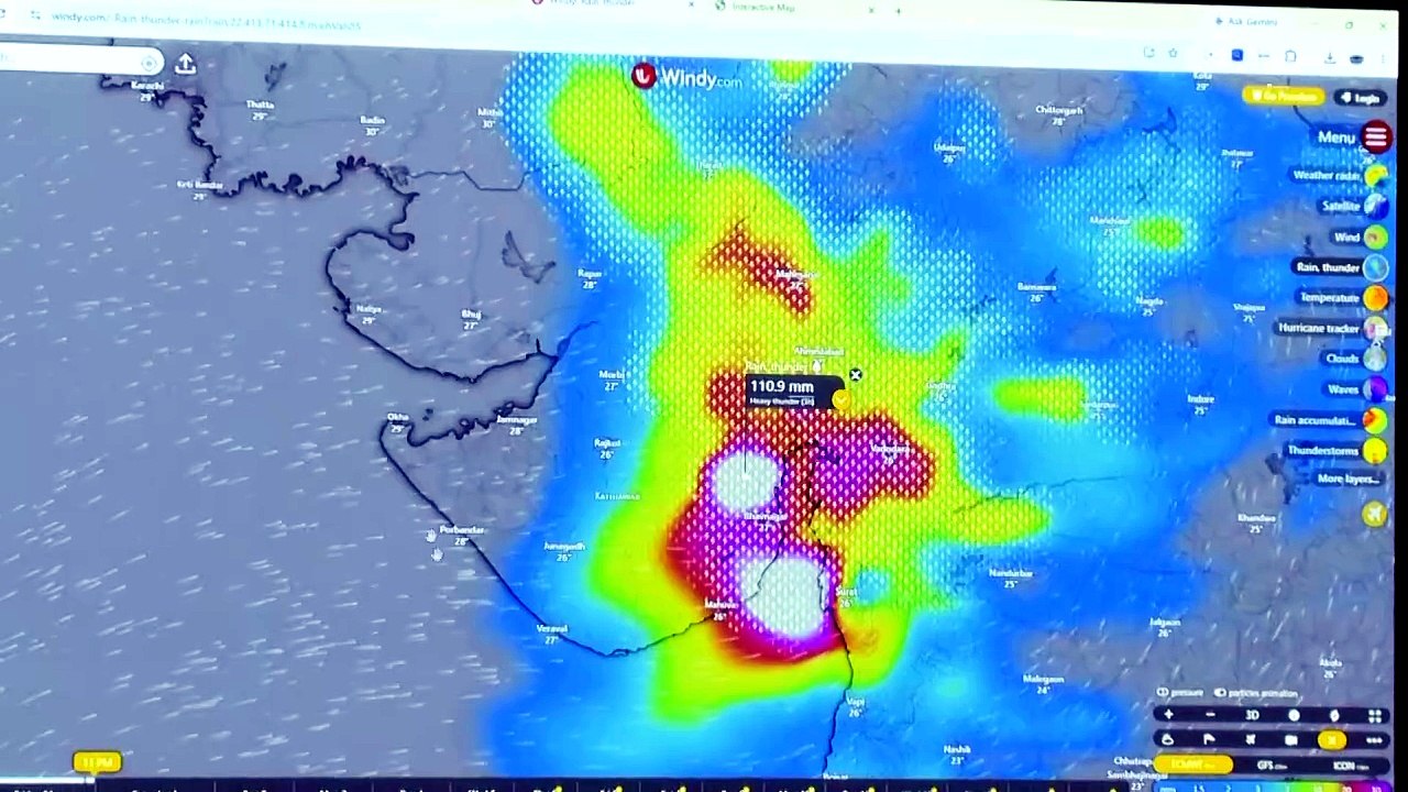 #GANDHINAGAR HEAVY RAIN RELATED AT SEOC MEETING BY #GUJARAT CM