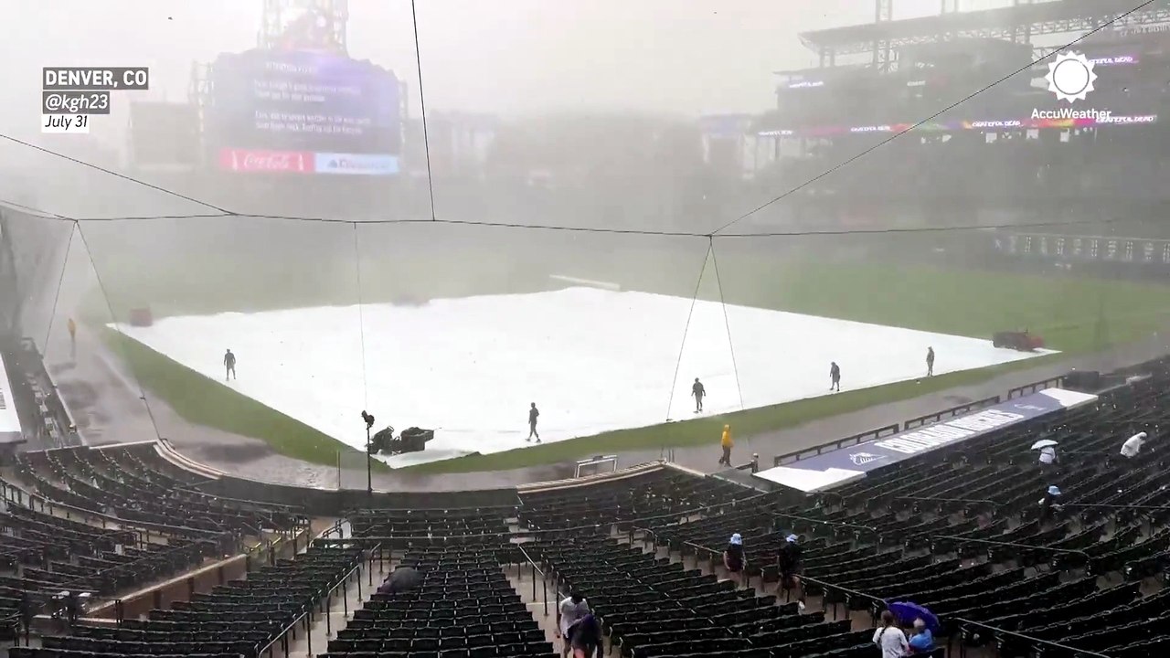 Intense storm overtakes Coors Field, delaying Rockies-Royals game