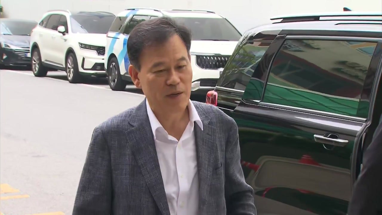 '관저 의혹' 윤한홍 의원 첫 조사..."공사와 관련 없어" / YTN