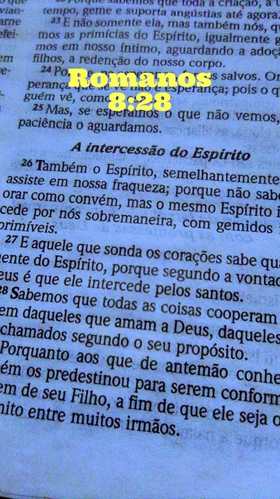 Romanos 8:28 — Deus transforma situações