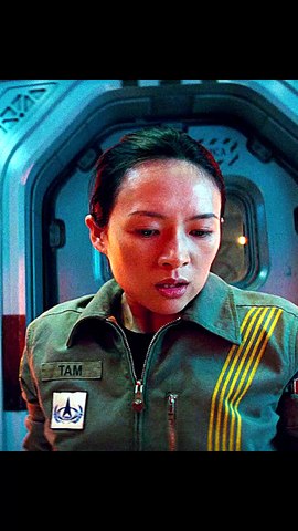 HE CLOVERFIELD PARADOX HOLLYWOOD MOVIE SCENE...WHAT A MOVIE...