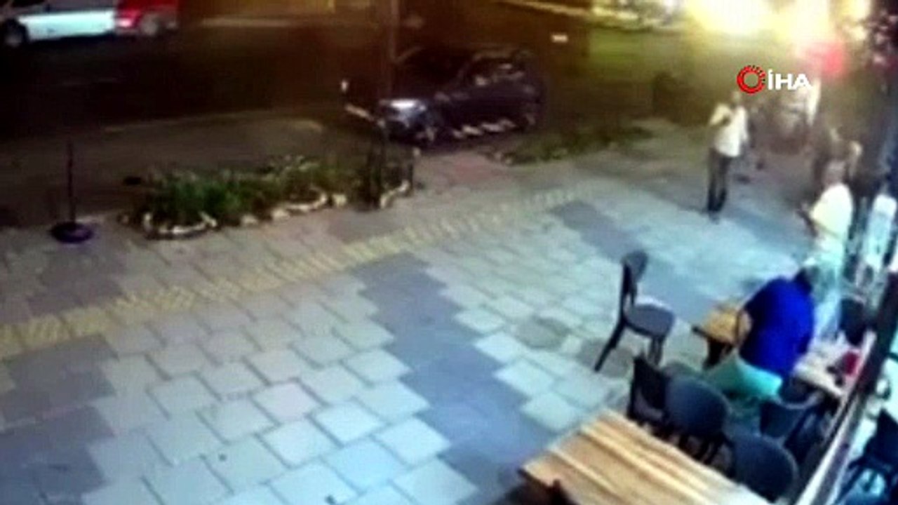 Tantunicide dehşet anları! Kasklı saldırgan vurup kaçtı