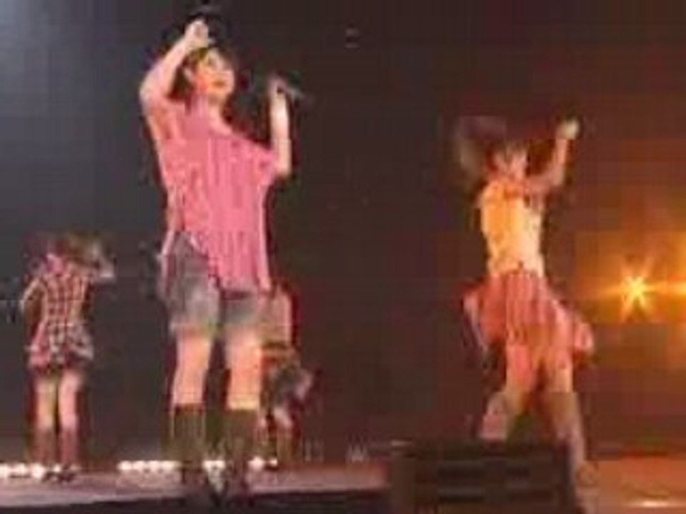 Berryz vs C-ute 2008 - Jinngisukan live