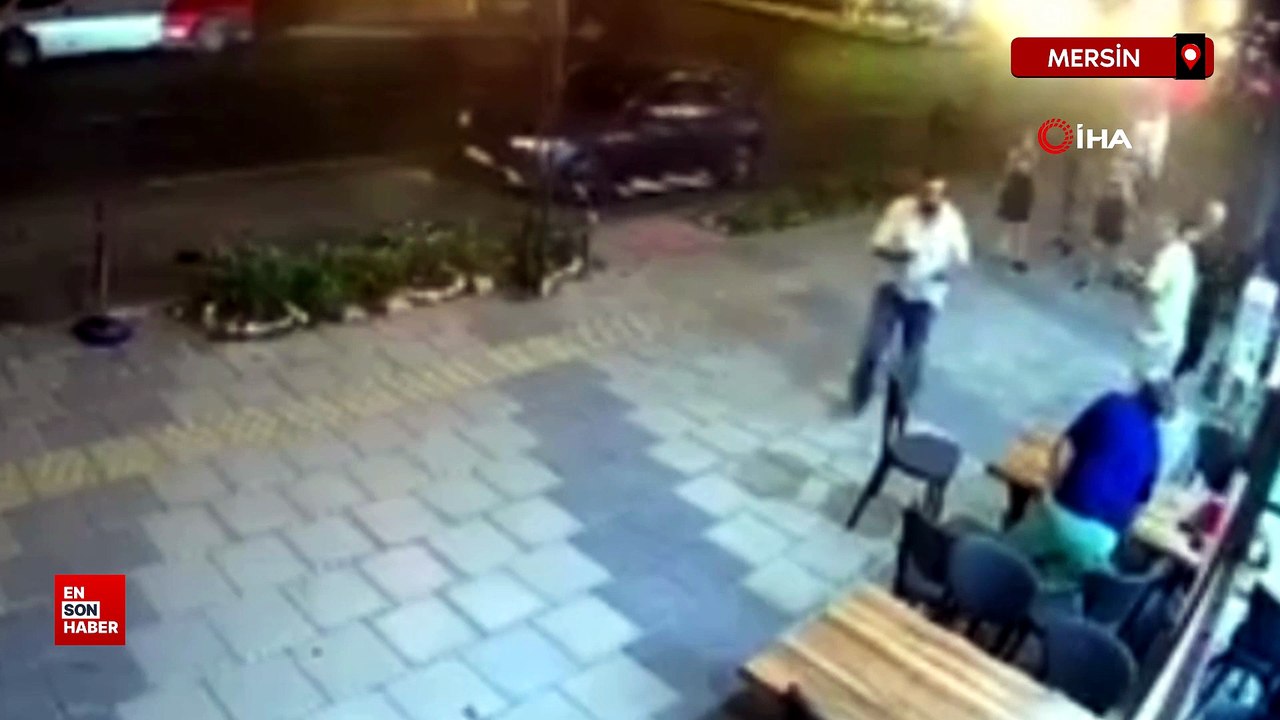 Mersin'de kasklı şüpheli, tantunicide oturan şahsı vurdu
