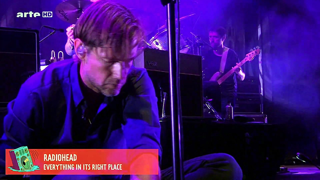 Everything in Its Right Place...Idioteque - Radiohead (live)