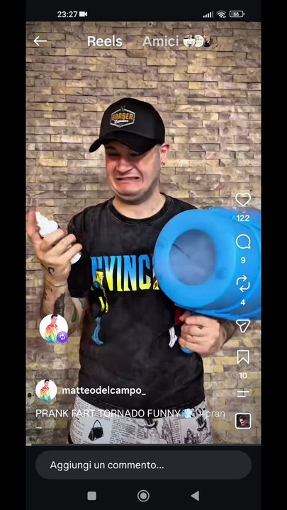 Matteo del campo story  lo scherzo della polvere puzzolente