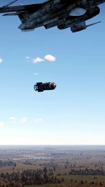 Dropping a 3,000kg FAB-3000 in War Thunder