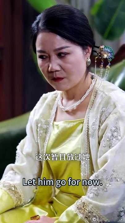 Chinese Short Drama A poor nobody becomes a tycoon; his ex cries.