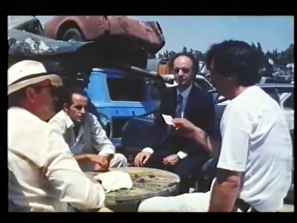 Η αυλή με τα σκουπίδια (1993)