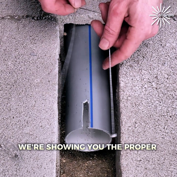 This is how you cut a PVC pipe!