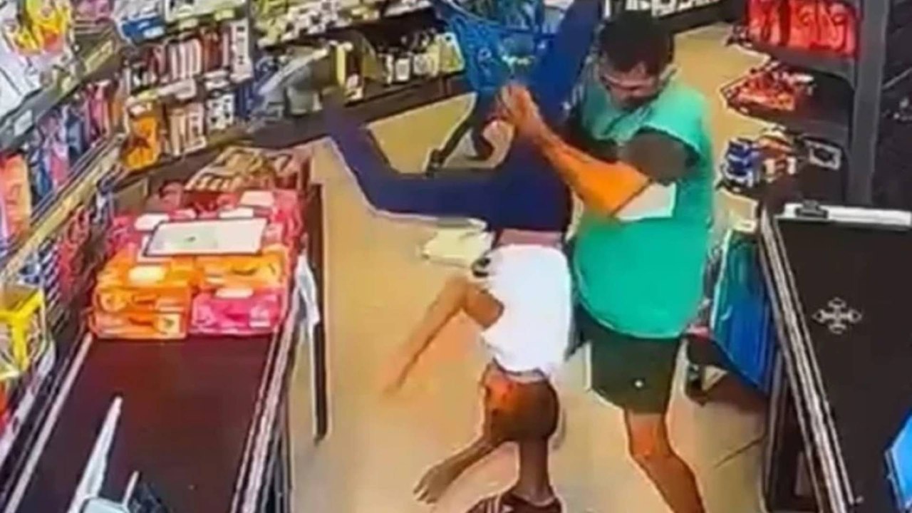 Markette şiddete uğrayan çocuk o anları anlattı: “Deli adam geliyor, kaçın” dediler, beni yakaladı, gerisini hatırlamıyorum