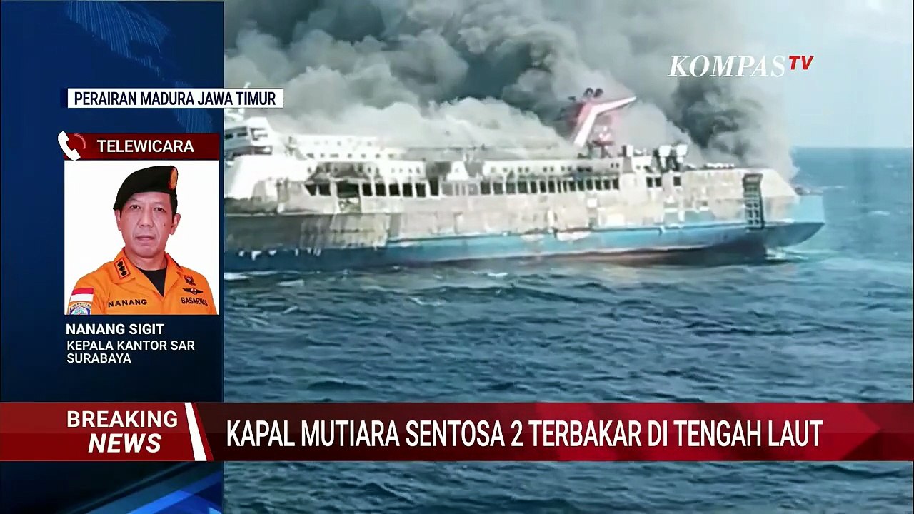 Breaking News! Kapal Mutiara Sentosa 2 Terbakar di Perairan Sumenep, Asap Membumbung