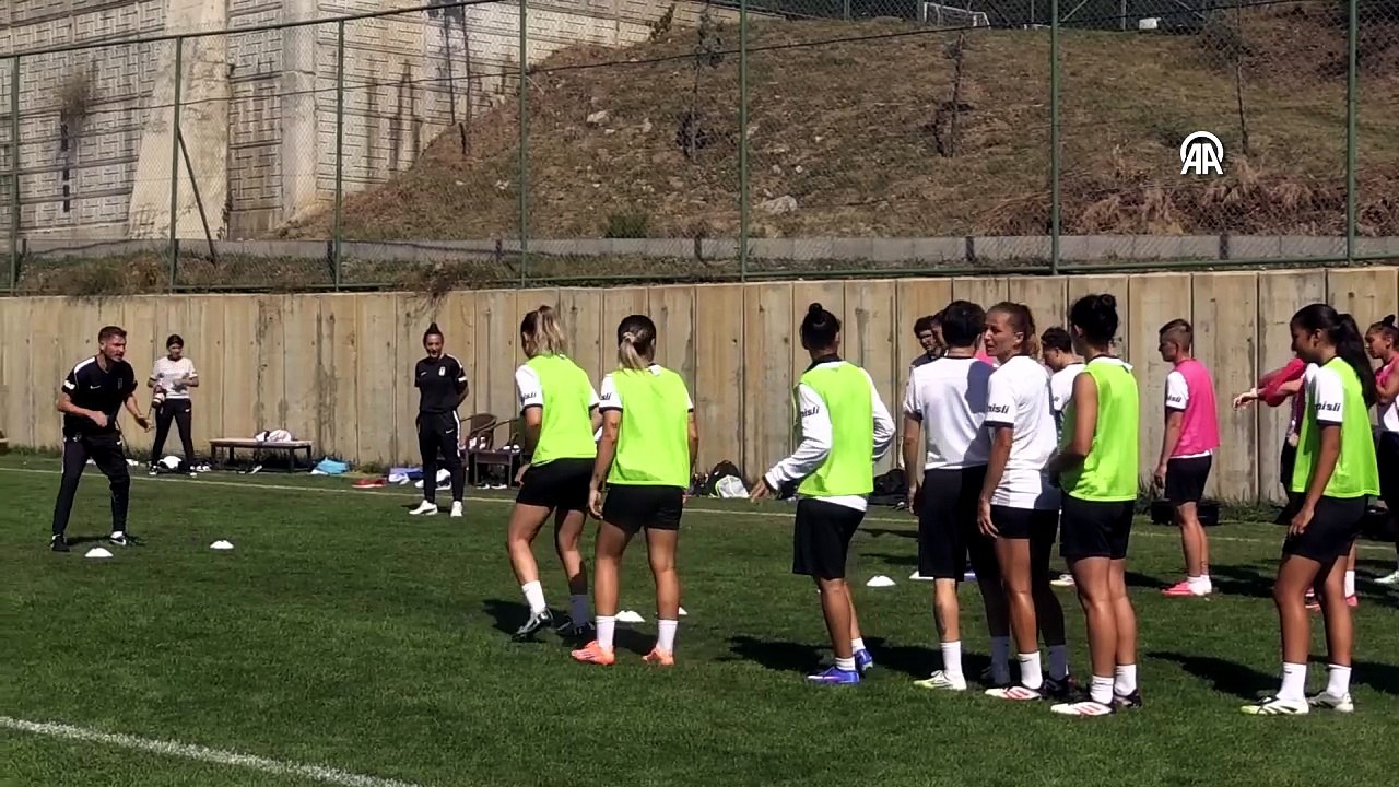 Beşiktaş Kadın Futbol Takımı, yeni sezon hazırlıklarını Bolu'da sürdürüyor | Ajansspor | AA