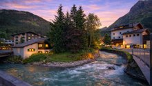 Luxury Hotels Austria: An Evening Stroll Through Opulence 🇦🇹 8K