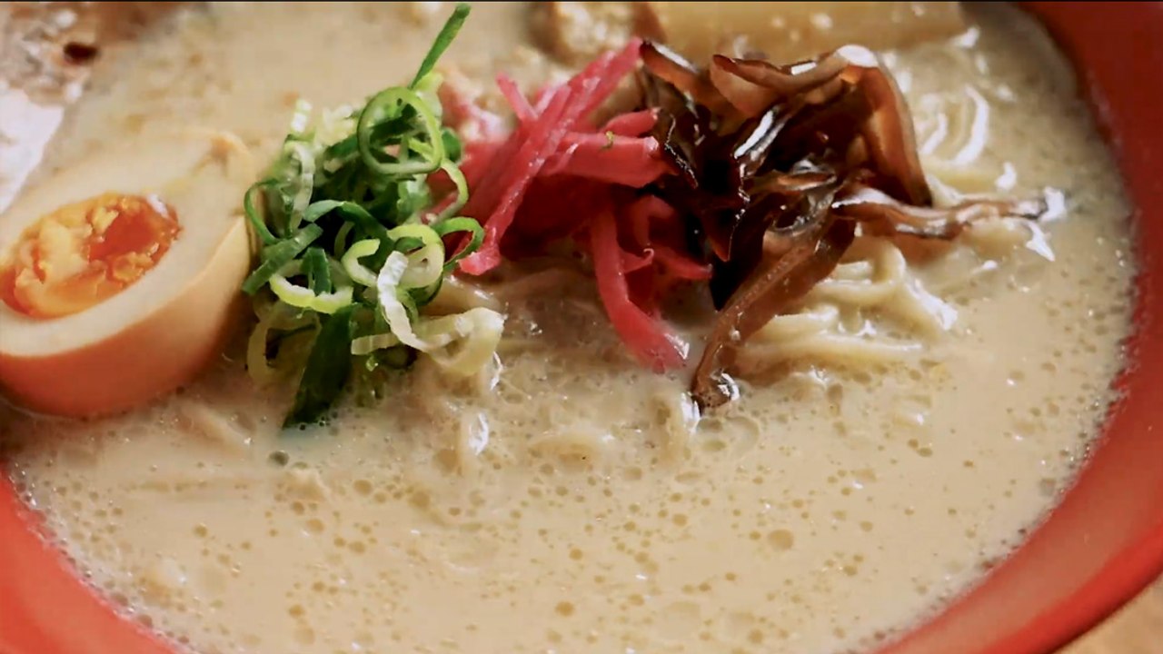 10 Minute Cheat Tonkotsu Ramen 🍜