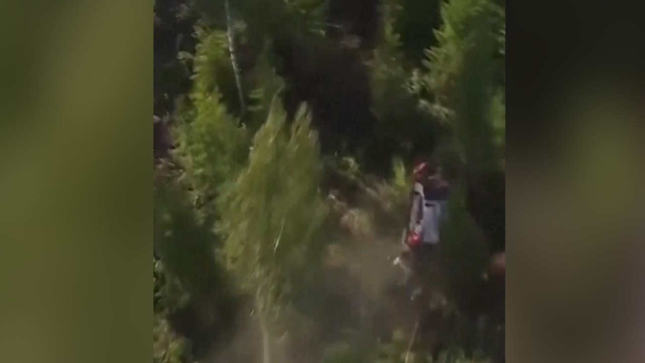 Les images du crash du pilote Sébastien Ogier au rallye de Finlande