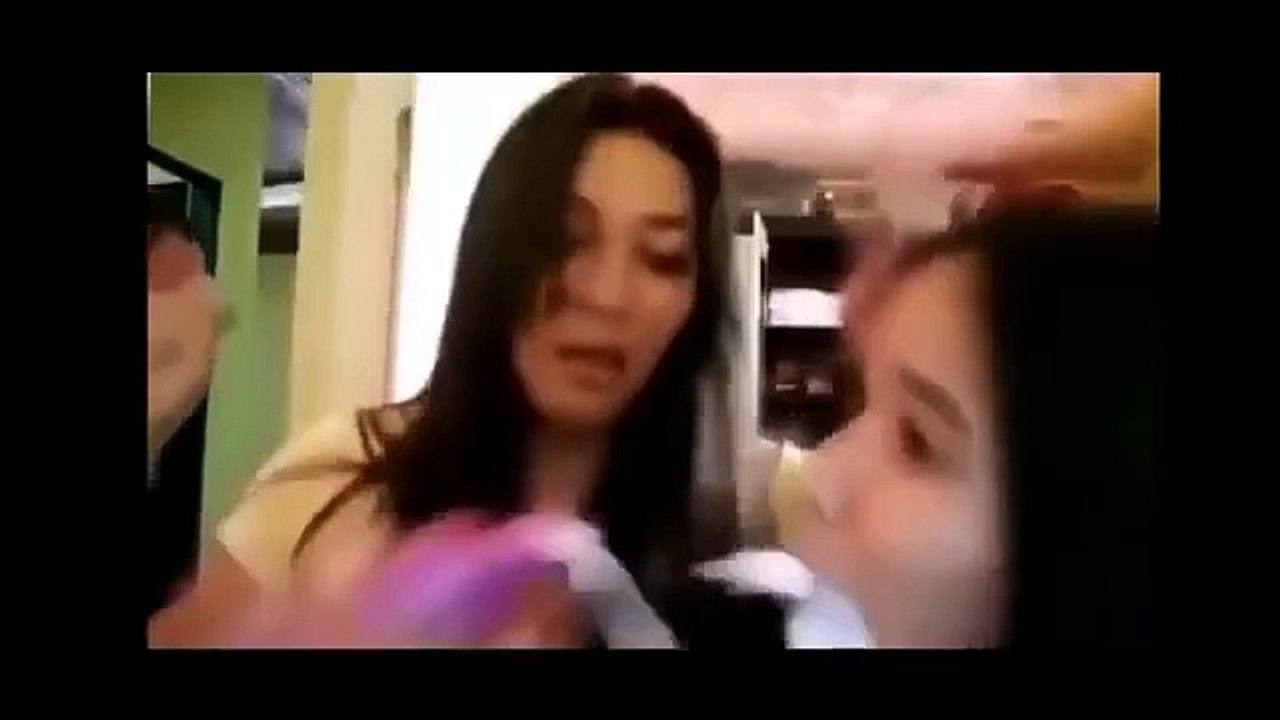 Funny GIRLS FAILS