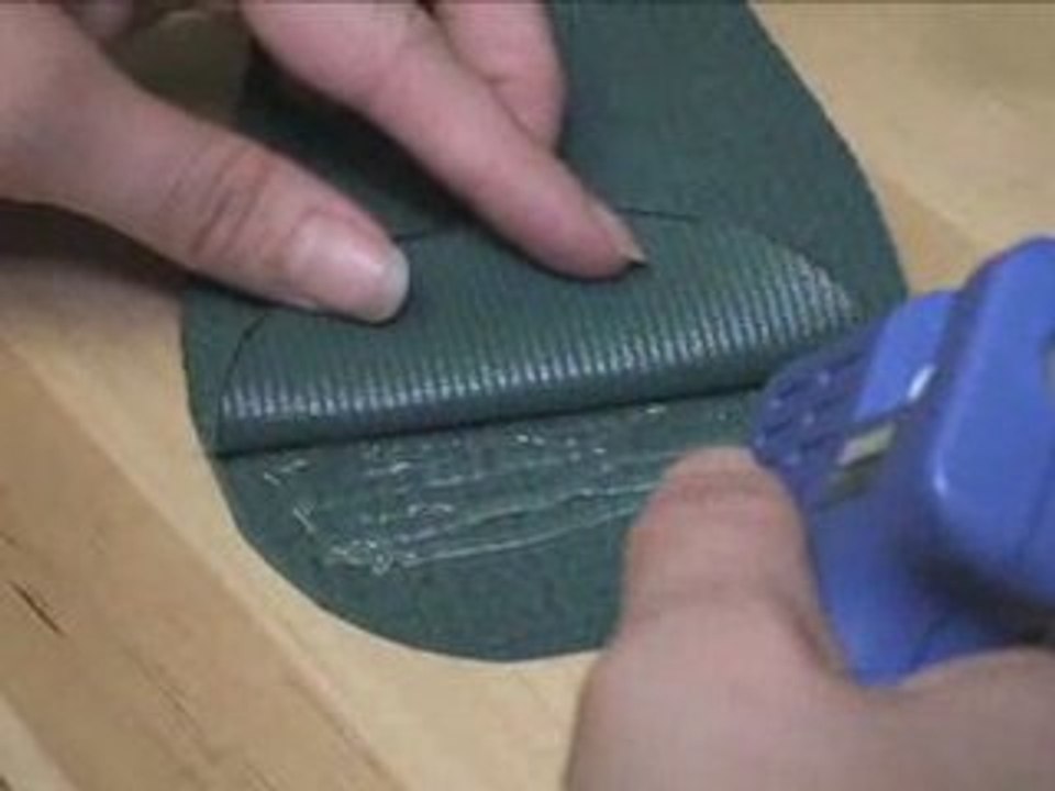 How to make Flip Flops from an old Yoga Mat, Thread Heads
