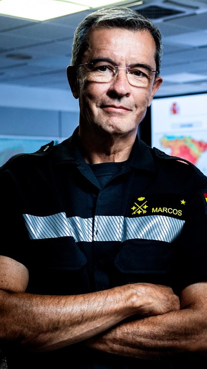 Entrevista al jefe de la UME: "Este incendio tuvo los medios necesarios y suficientes"