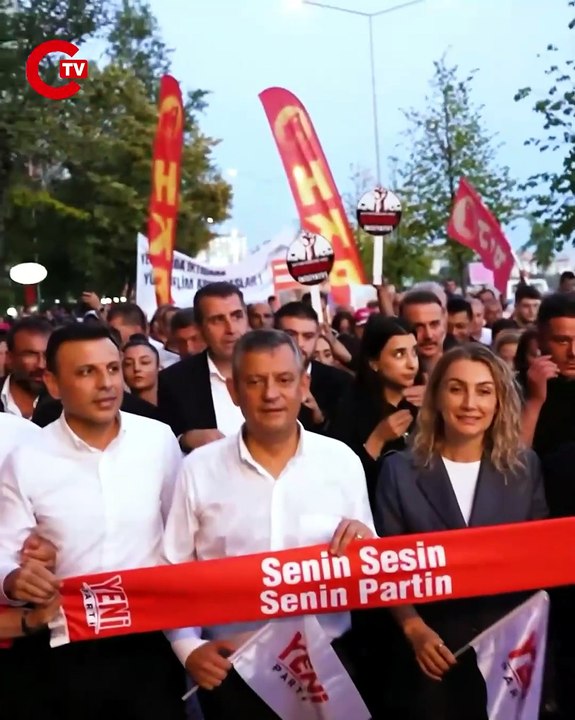 Özgür Özel YENİ Parti, milletin partisidir