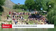 22 Metreden sırayla suya atladılar