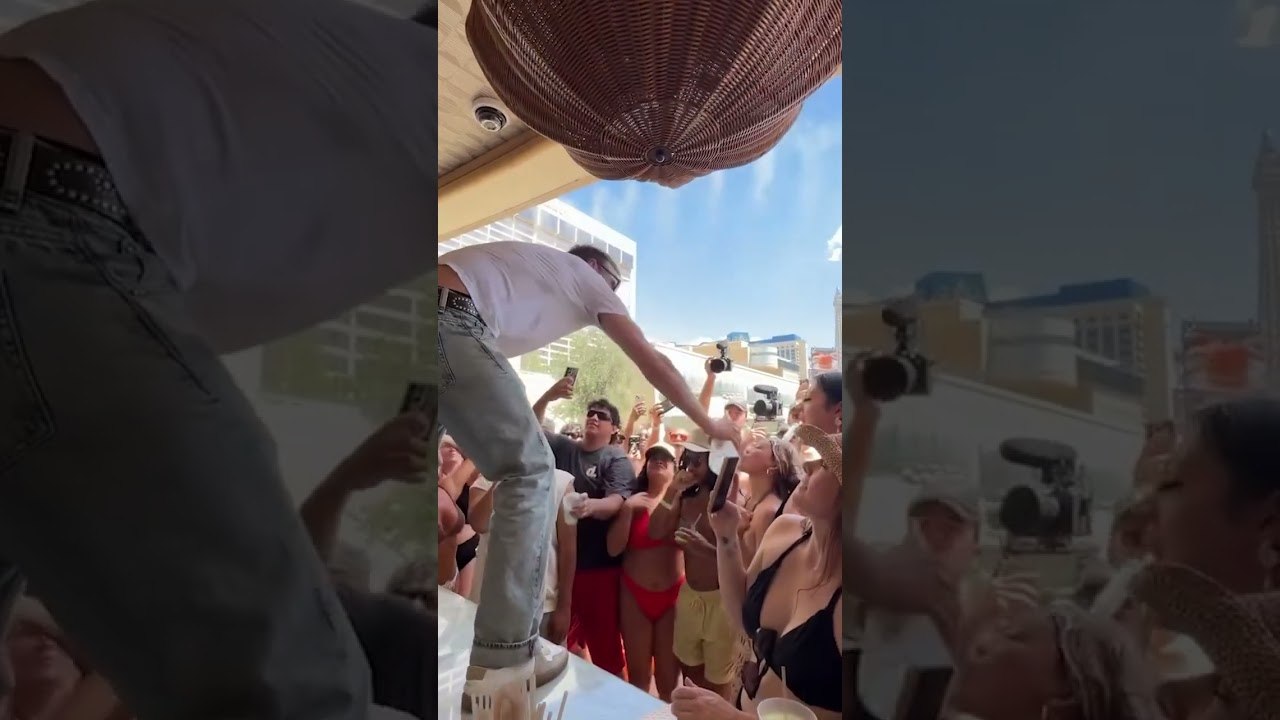 Quand Aaron Paul débarque au omniadayclub pour ambiancer la foule... il ne fait pas les choses à
