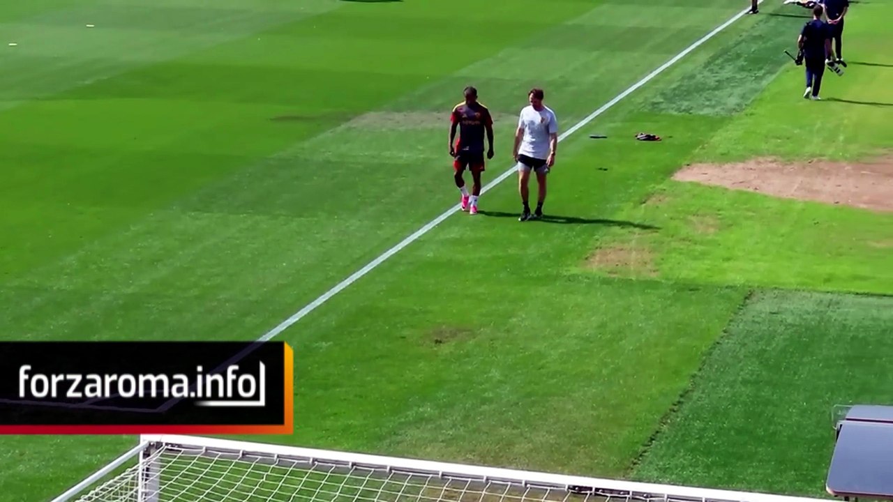 Cardiff, Wesley non ce la fa: lascia il campo zoppicando durante l'allenamento