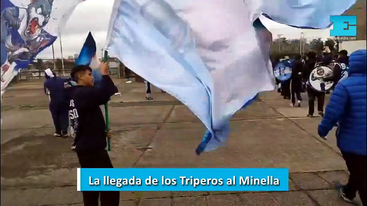 La llegada de los hinchas de Gimnasia al estadio Minella