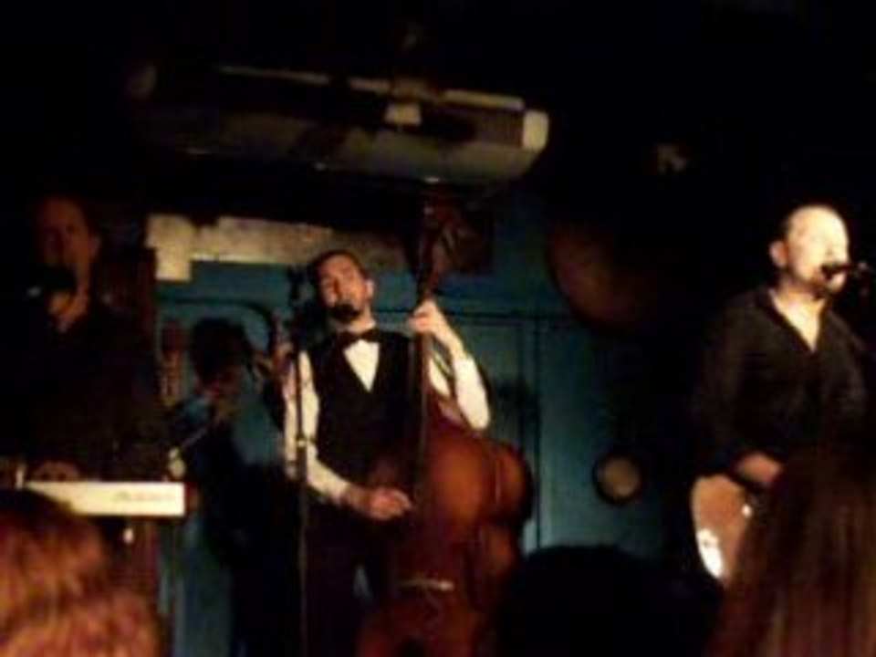 Trahis / Oldelaf et monsieur D