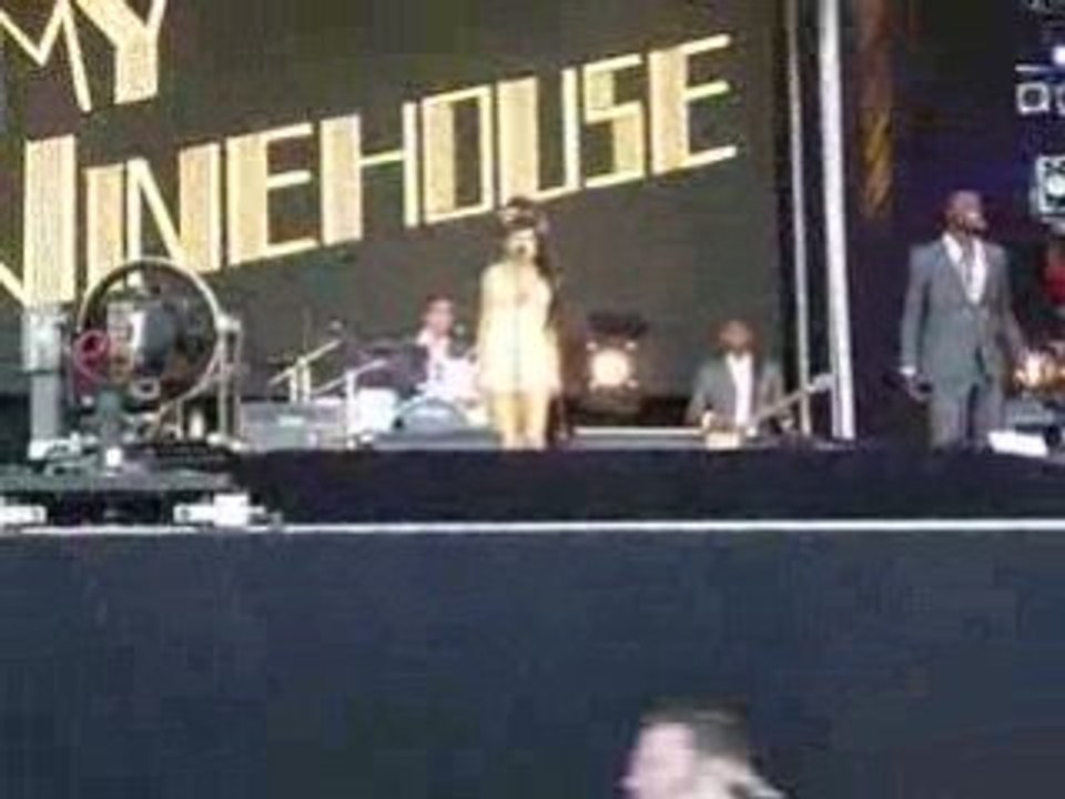 Amy Winehouse - Back To Black (Rock in Rio Madrid 2008)