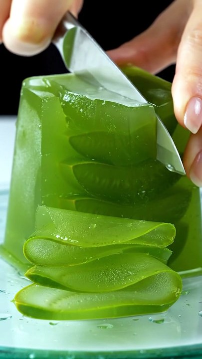 Frozen Aloe Jelly Cube Carving ASMR | Satisfying Clear Jelly Cutting Sounds