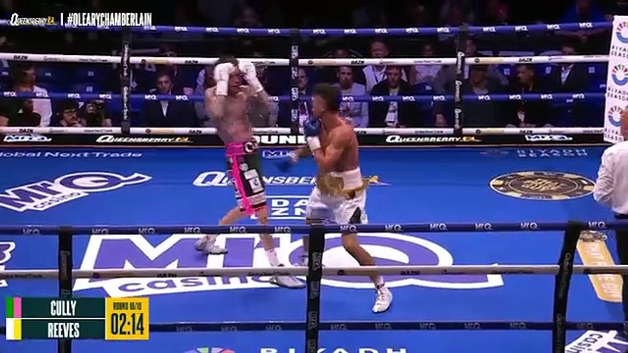 BOXEADOR NOQUEADO ES TRASLADADO A UN HOSPITAL